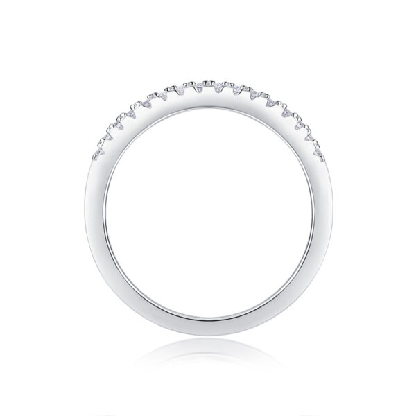 Crown Diamond Ring Luxury And Stylish Moissanite Silver Ring