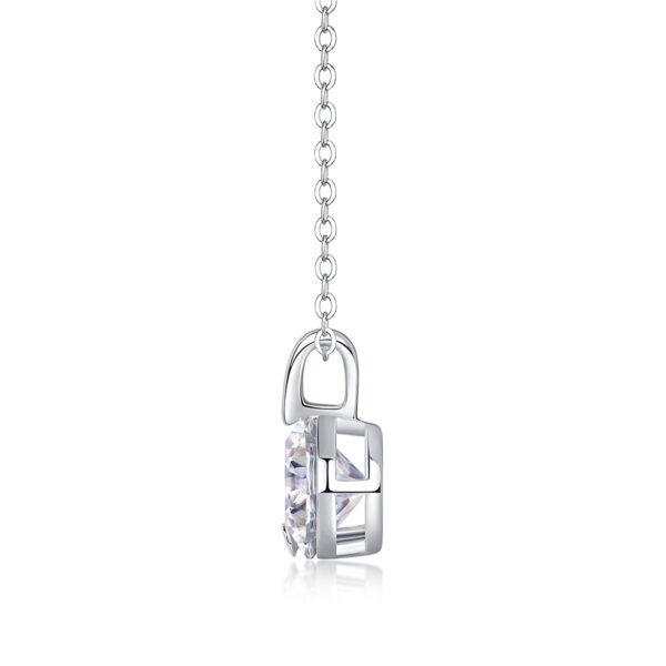 Diamond Sparkle V-chain Luxury Fashion Diamond Pendant Necklace Set With Mosan Diamond Silver Ornaments