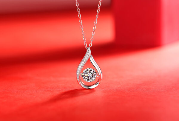 Smart Drop Luxury Fashion Diamond Pendant Necklace Set With Mosan Diamond Silver Ornaments